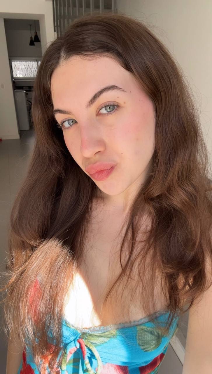 Nude girl Amber in Anyang