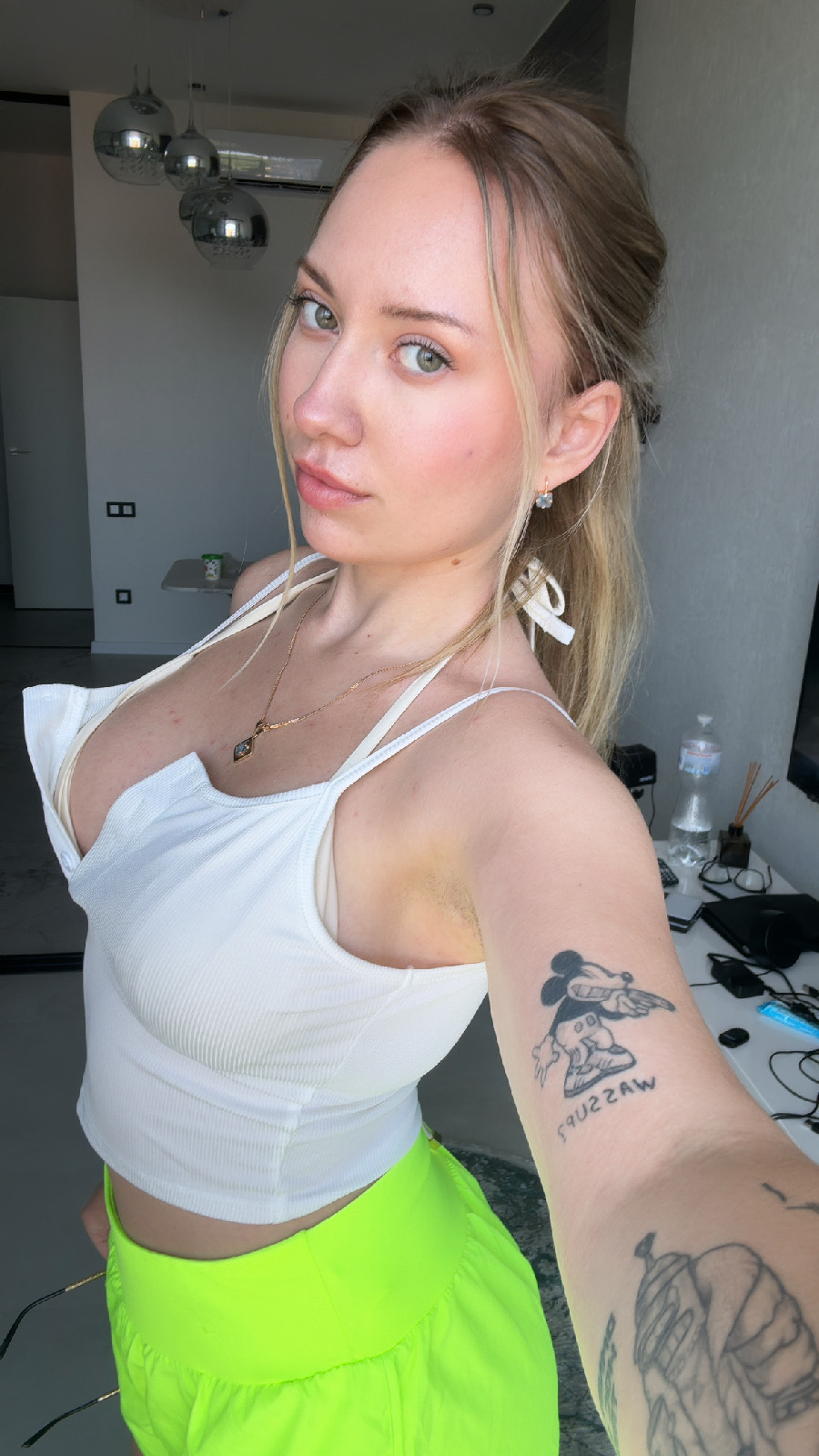 KateV in her underwear in Anyang