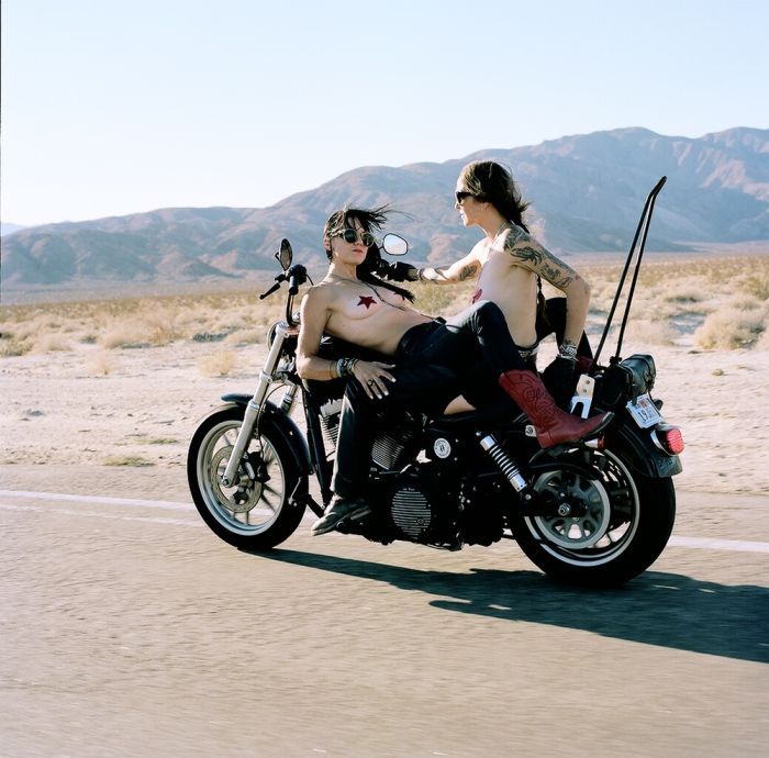 Girls on a motorcycle in Anyang