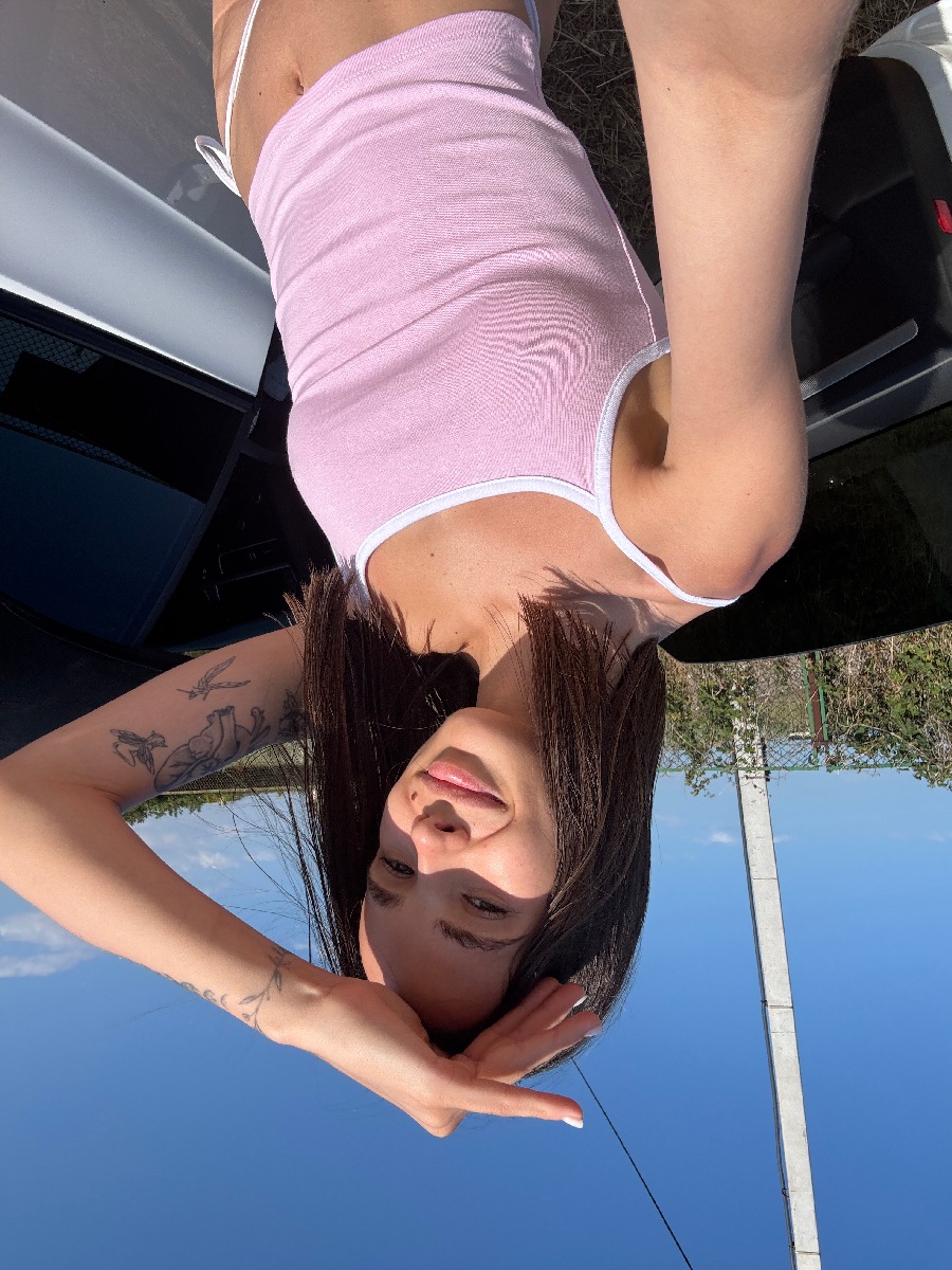 Sexy model Tina in Anyang